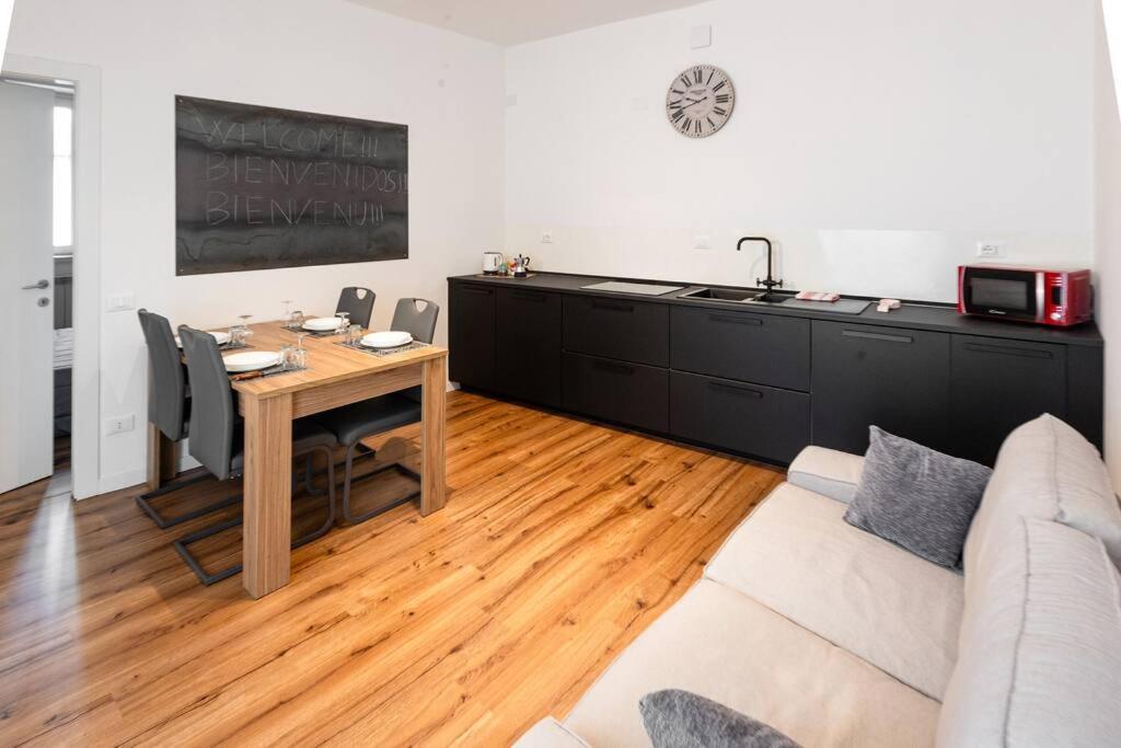 Gewiss Stadium Luxury Apartment With Terrace Bergame Extérieur photo